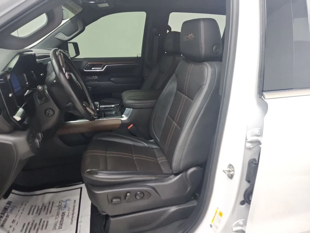 Used 2023 Beige Chevrolet High Country image 15