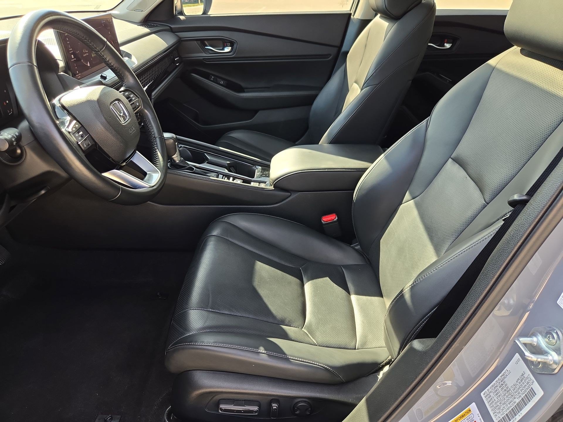 Certified Used 2024 Gray Honda Touring image 14
