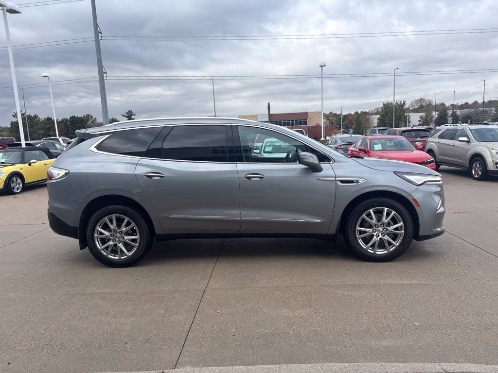 Used 2023 Gray Metallic Buick Essence image 4