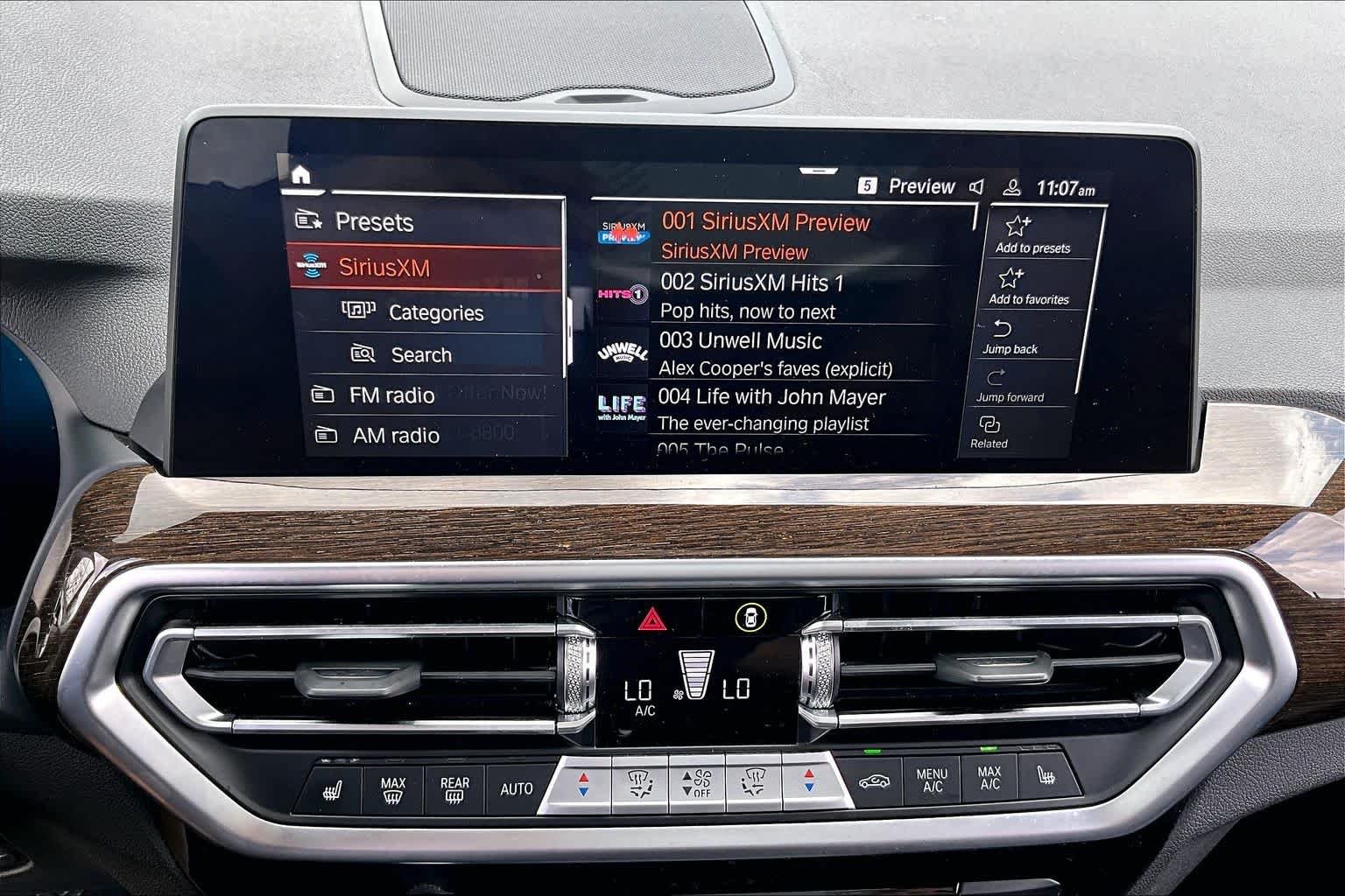 Used 2024 Alpine White BMW sDrive30i image 32