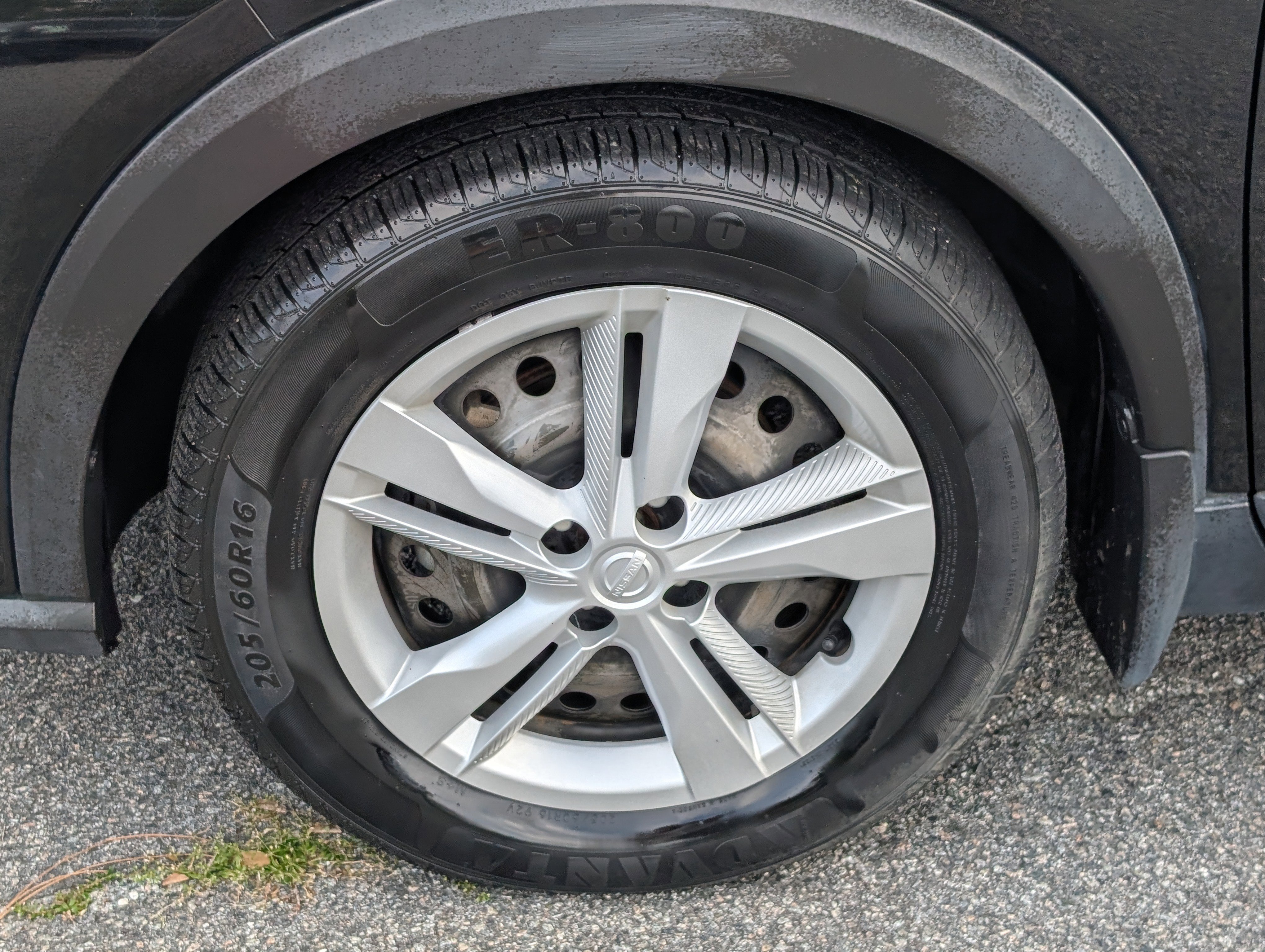 Used 2021 Super Black Nissan S image 13