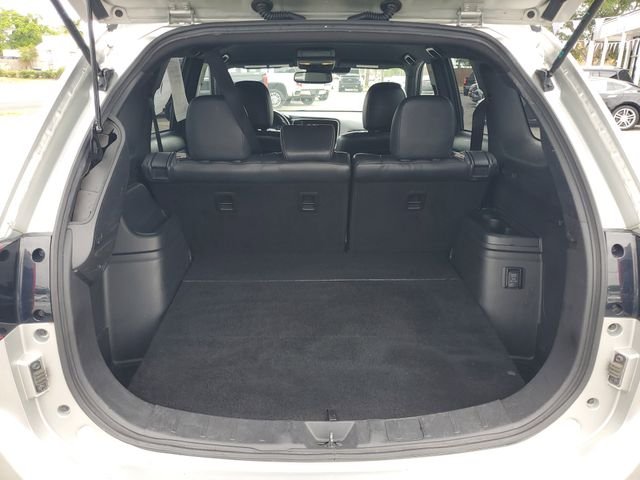Used 2022 Silver Mitsubishi GT image 29