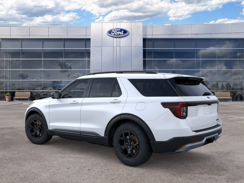New 2026 Star White Metallic Tri-Coat Ford Tremor® image 4
