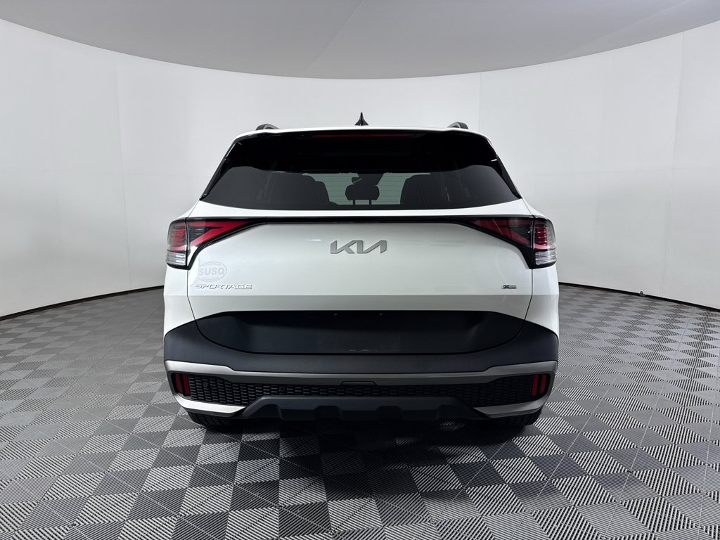 Used 2023 Snow White Pearl Kia X-Line image 11
