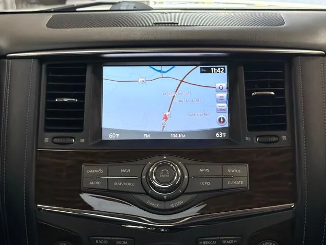 Used 2018 Pearl White Nissan SL image 18