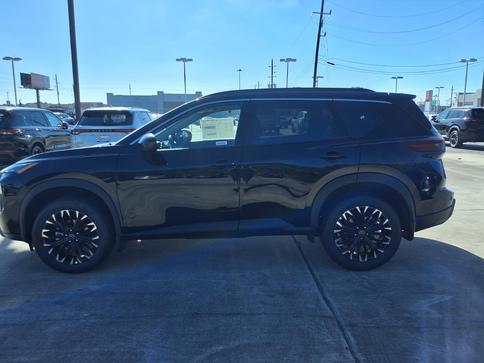 2026 Nissan Rogue photo 8 of 26