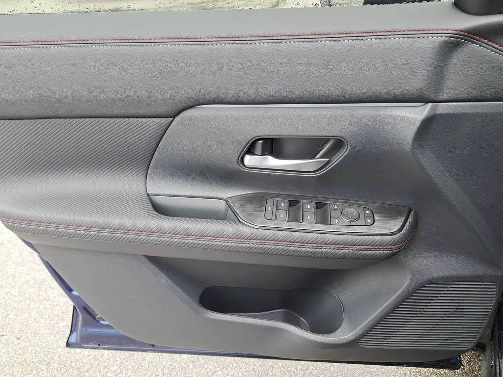2026 Nissan KICKS SR - Photo 21