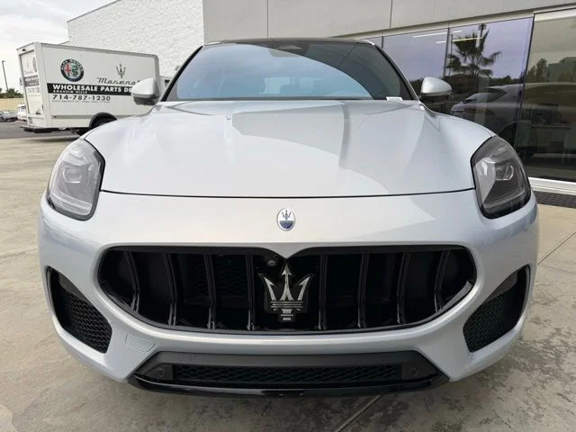 Certified Used 2023 Bianco Astro Maserati Modena image 5