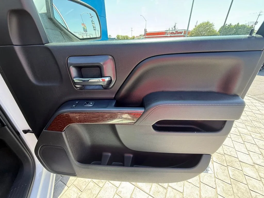 Used 2014 SUMMIT WHITE GMC SLE image 17