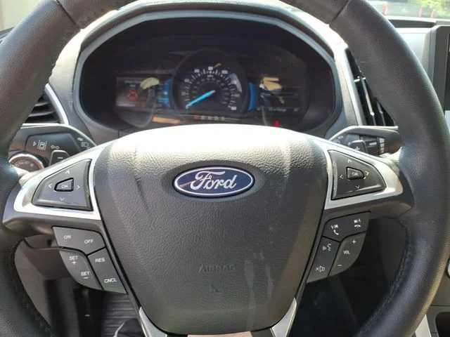 Used 2023 Red Ford SEL image 22