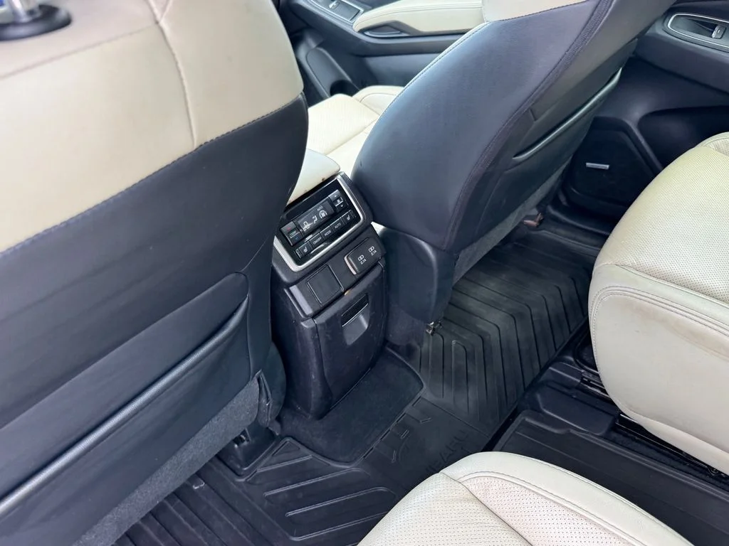 Used 2020 White Subaru Limited image 16