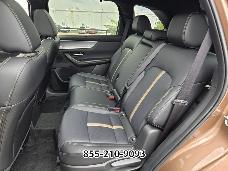 2026 Mazda CX-70 Premium Package - Photo 8
