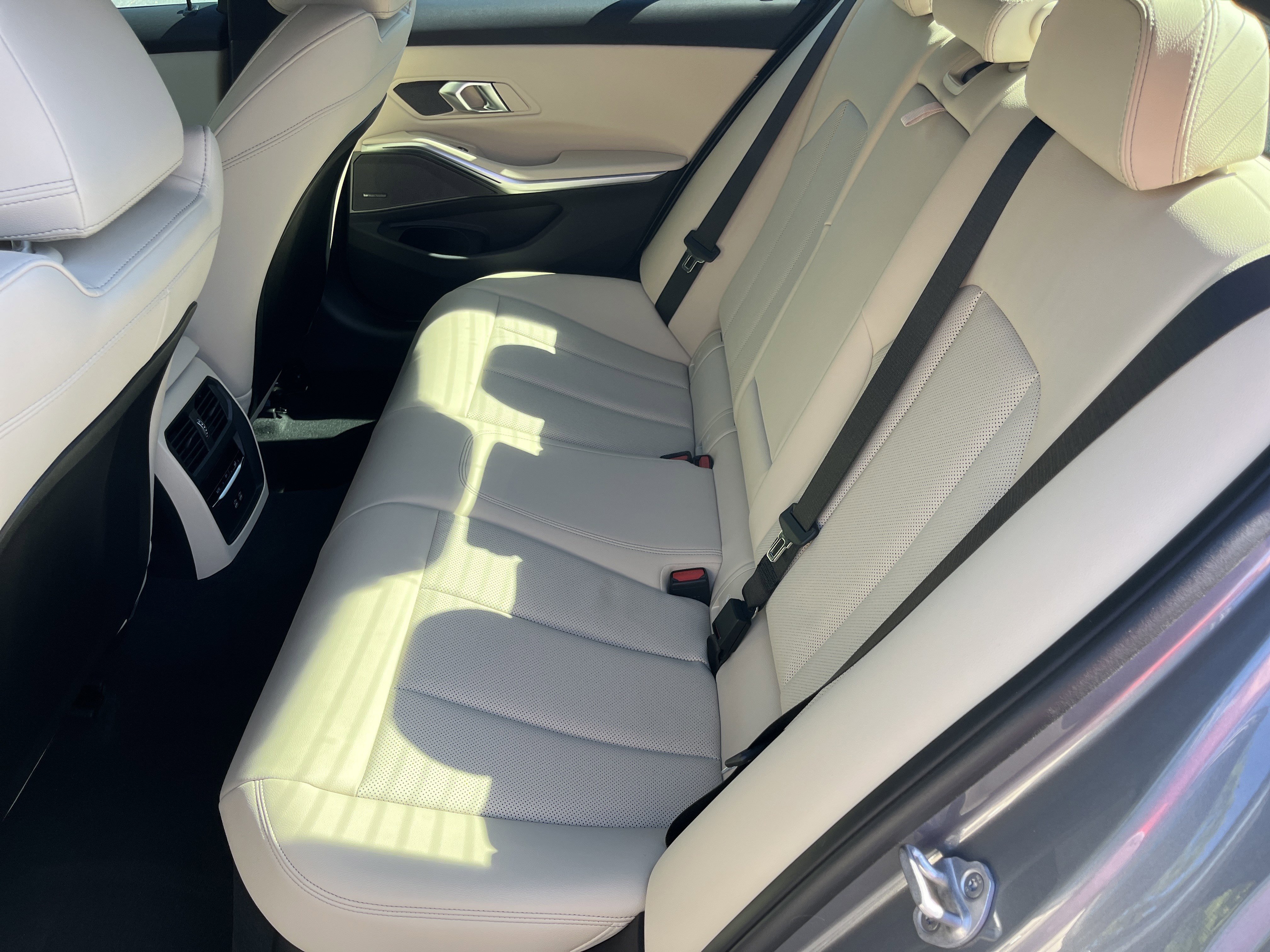 New 2026 Skyscraper Grey Metallic BMW 330i NA image 21