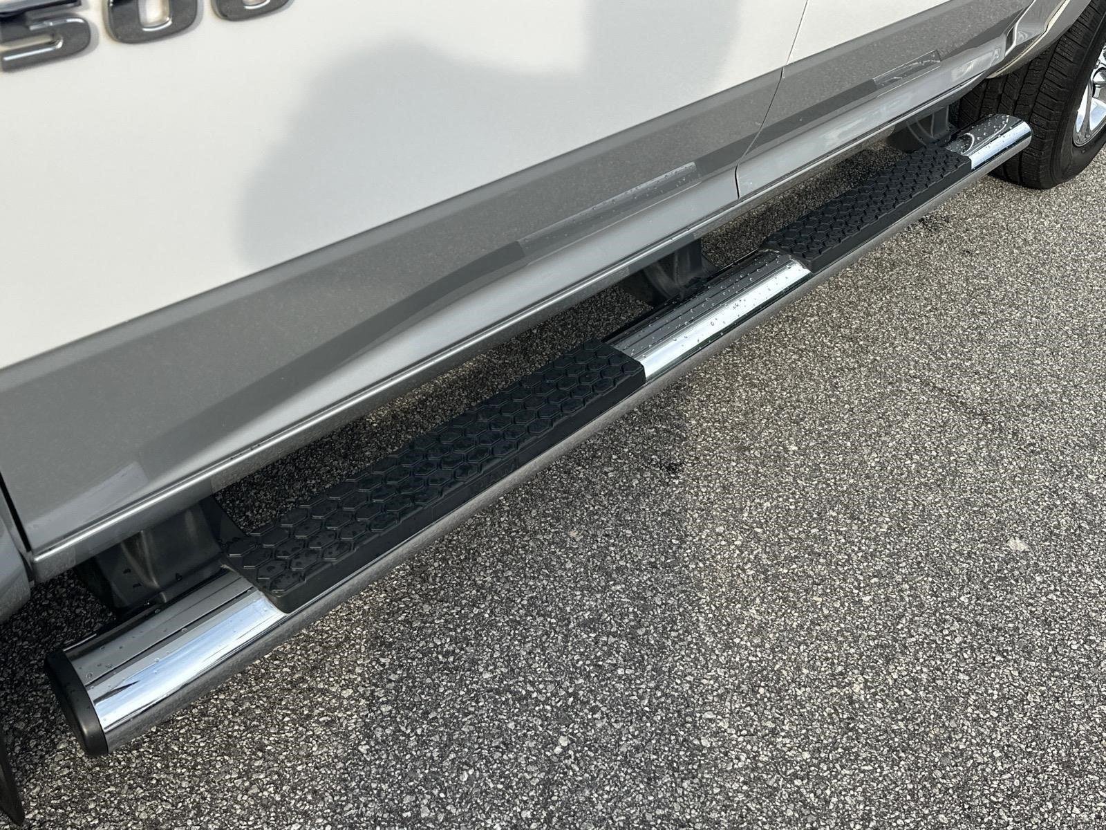 Used 2016 Bright White Clearcoat Ram Laramie image 13
