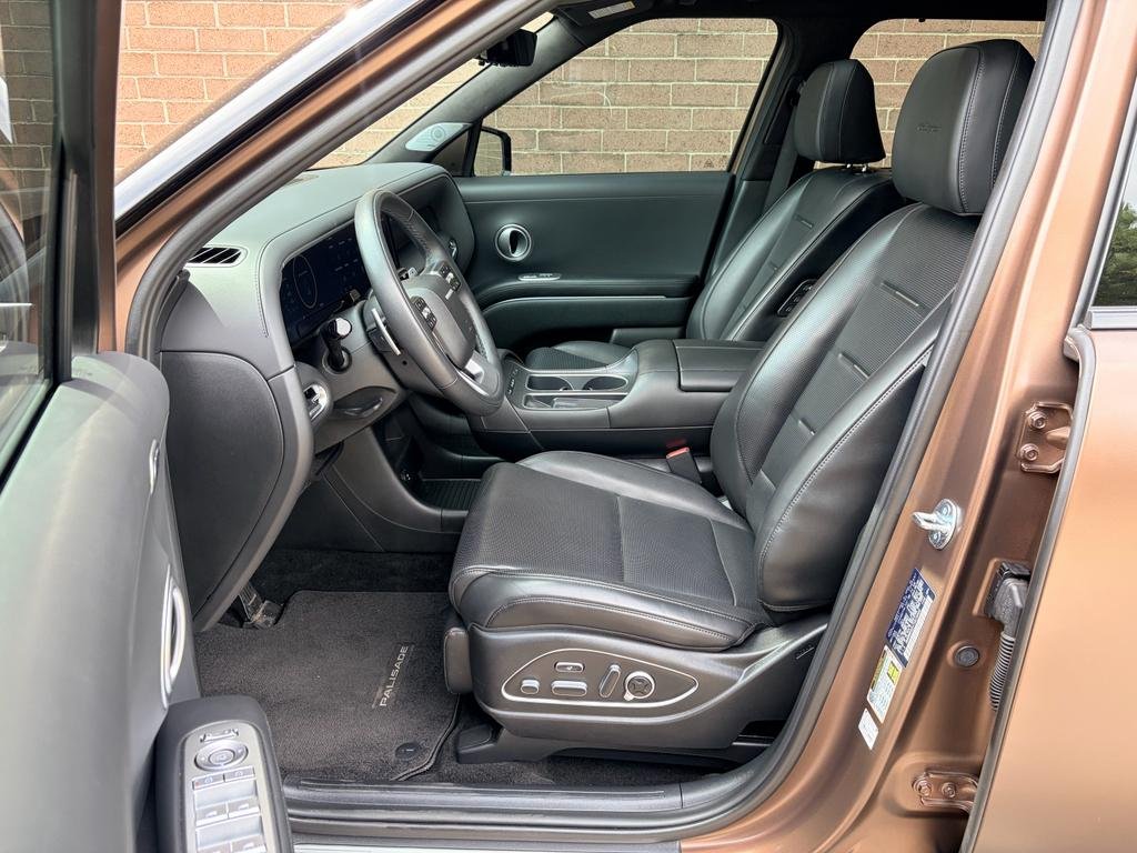 New 2026 Earthy Brass Matte Hyundai Calligraphy FWD image 12