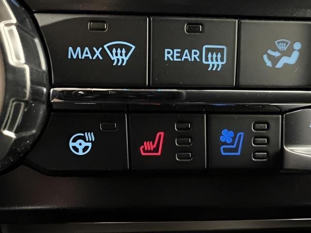 New 2025 Star White Metallic Tri-Coat Ford King Ranch® image 18