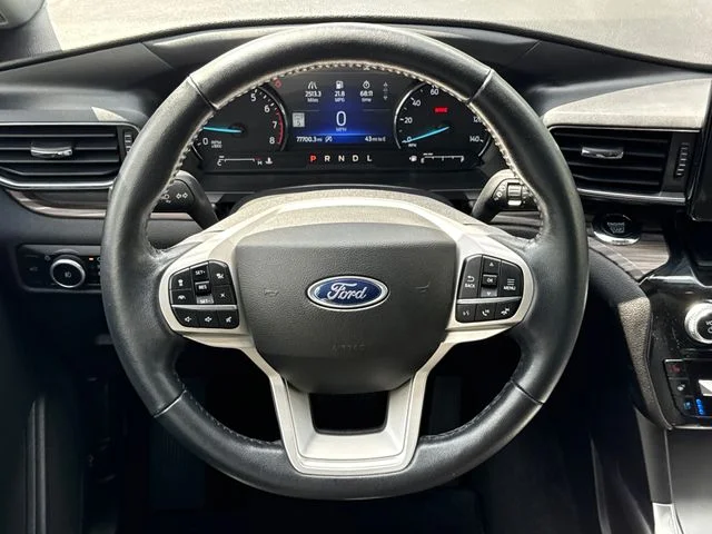 Used 2023 White Ford Limited image 16