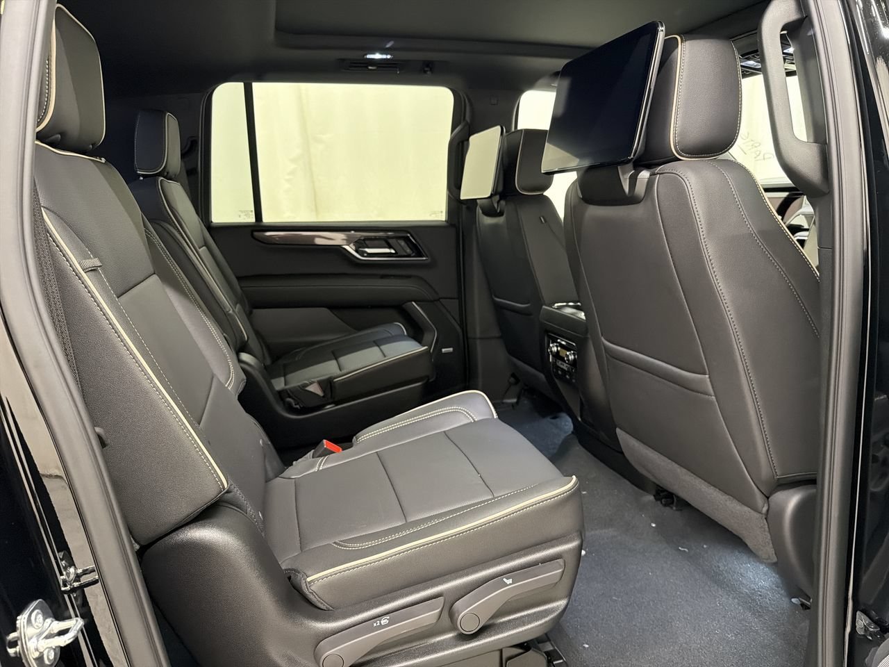 2026 GMC Yukon XL Elevation - Photo 20
