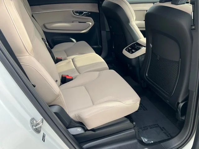 2026 Volvo XC90 Plus - Photo 28