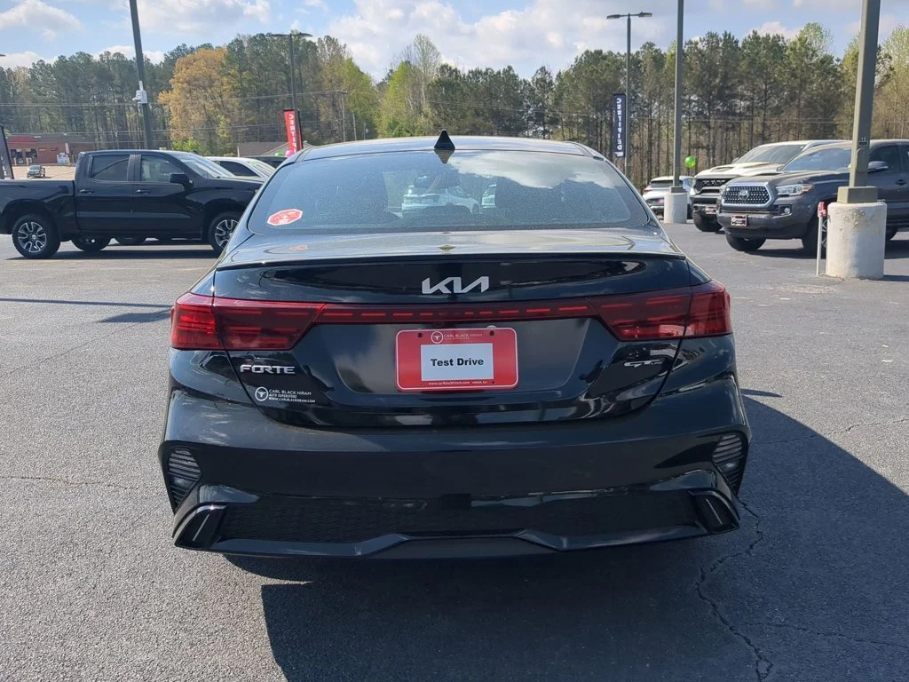 Used 2024 Aurora Black Kia GT-Line image 6