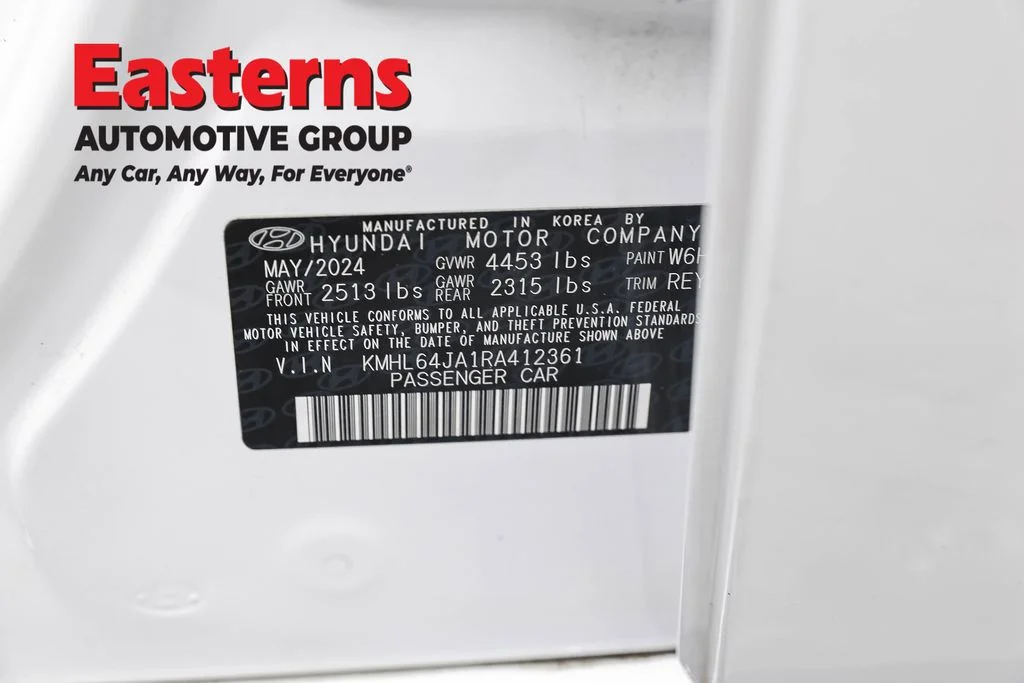 Used 2024 White Hyundai SEL image 35