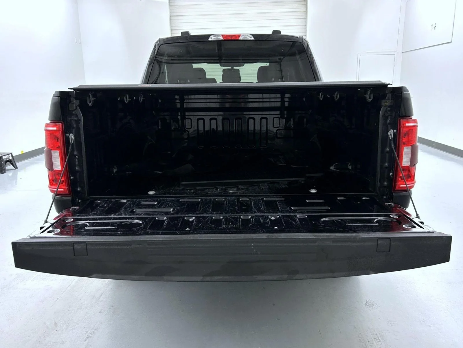 Used 2023 Black Ford XLT image 22