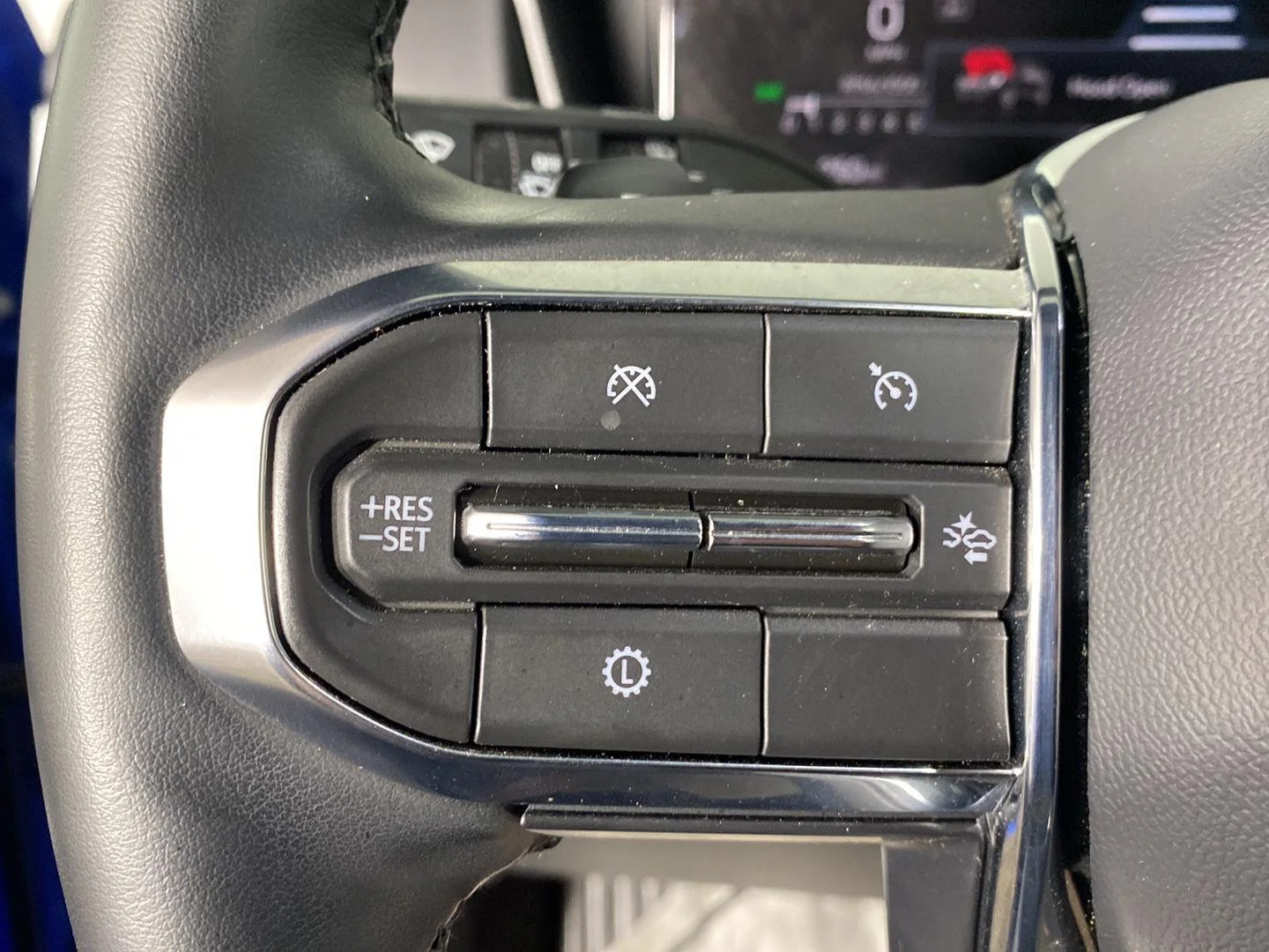 Used 2025 Rapids Metallic GMC FWD Elevation image 19