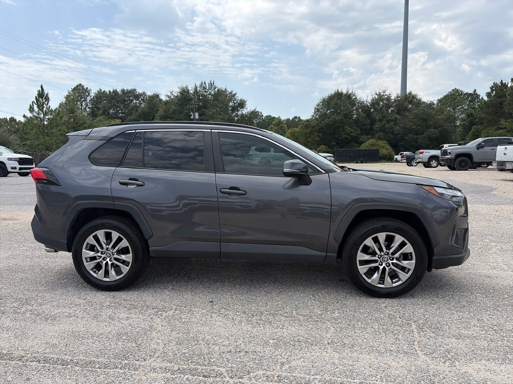 Used 2022 Gray Toyota XLE Premium image 7