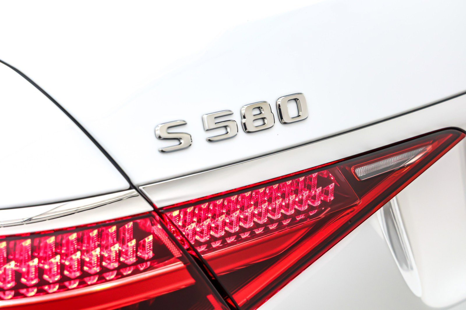 2025 Mercedes-Benz S-Class S 580 - Photo 28