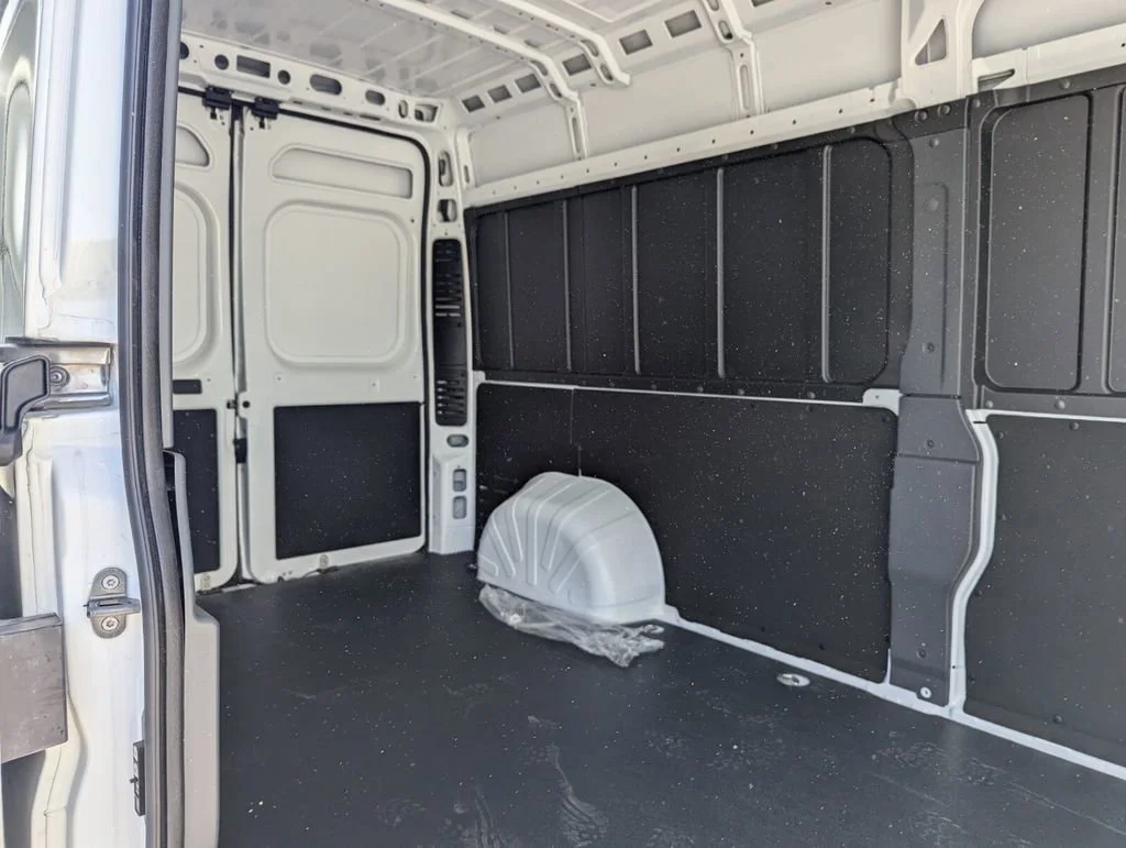 New 2026 Bright White Clear-Coat Exterior Paint RAM Tradesman image 8