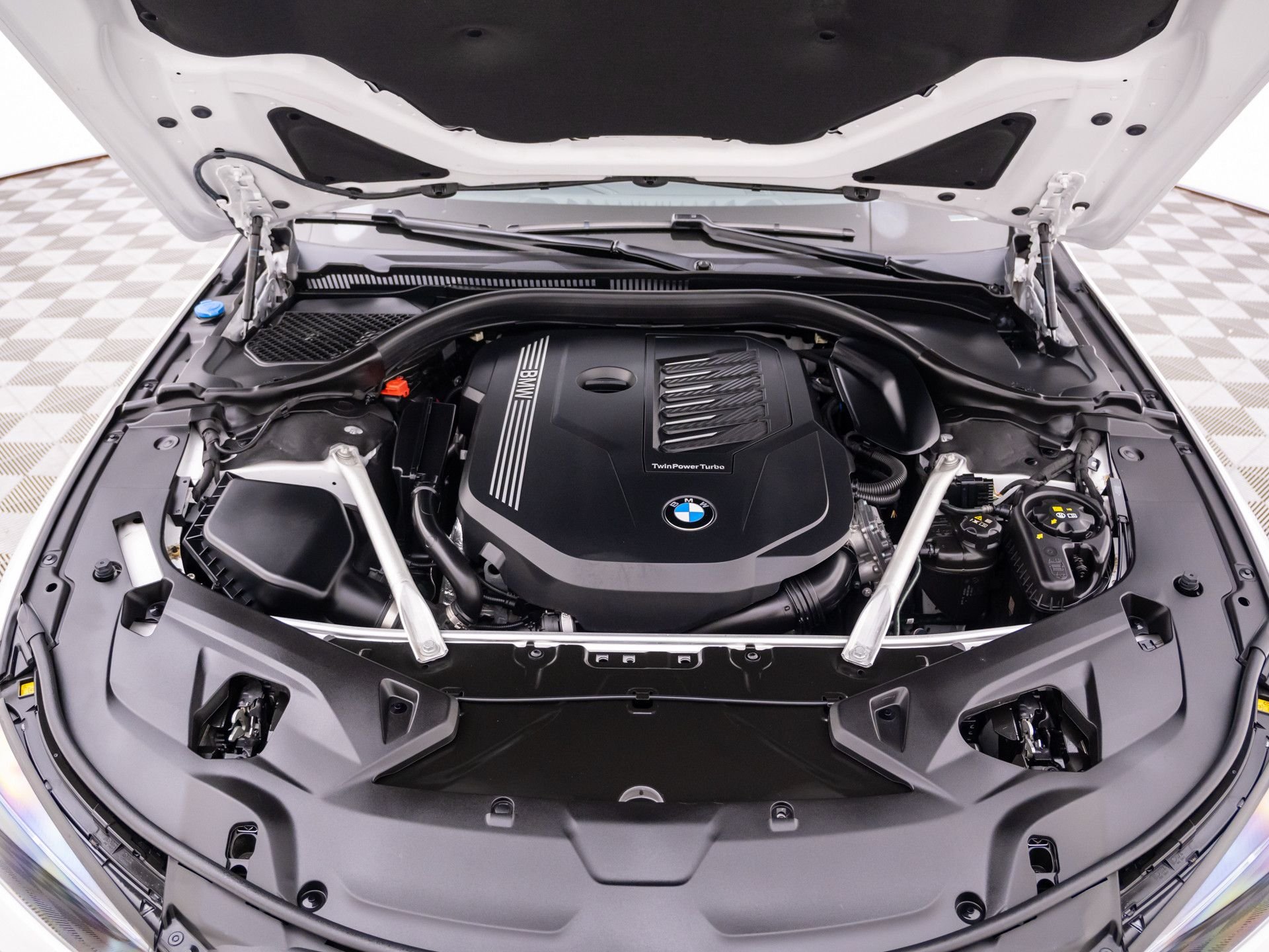 Certified Used 2025 Mineral White Metallic BMW 840 image 28