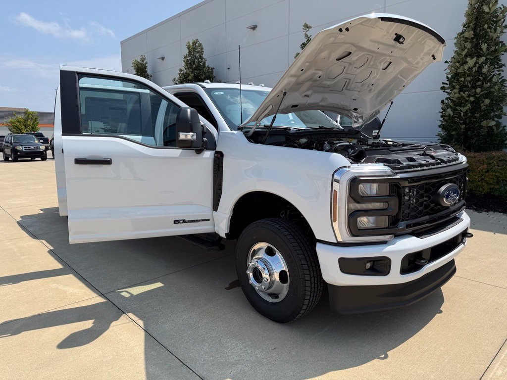 New 2026 White Ford XL image 19