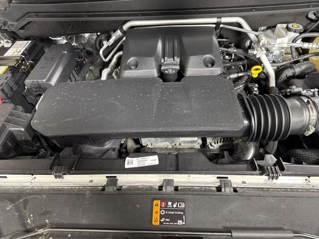 Used 2023 Sterling Metallic GMC Elevation image 9