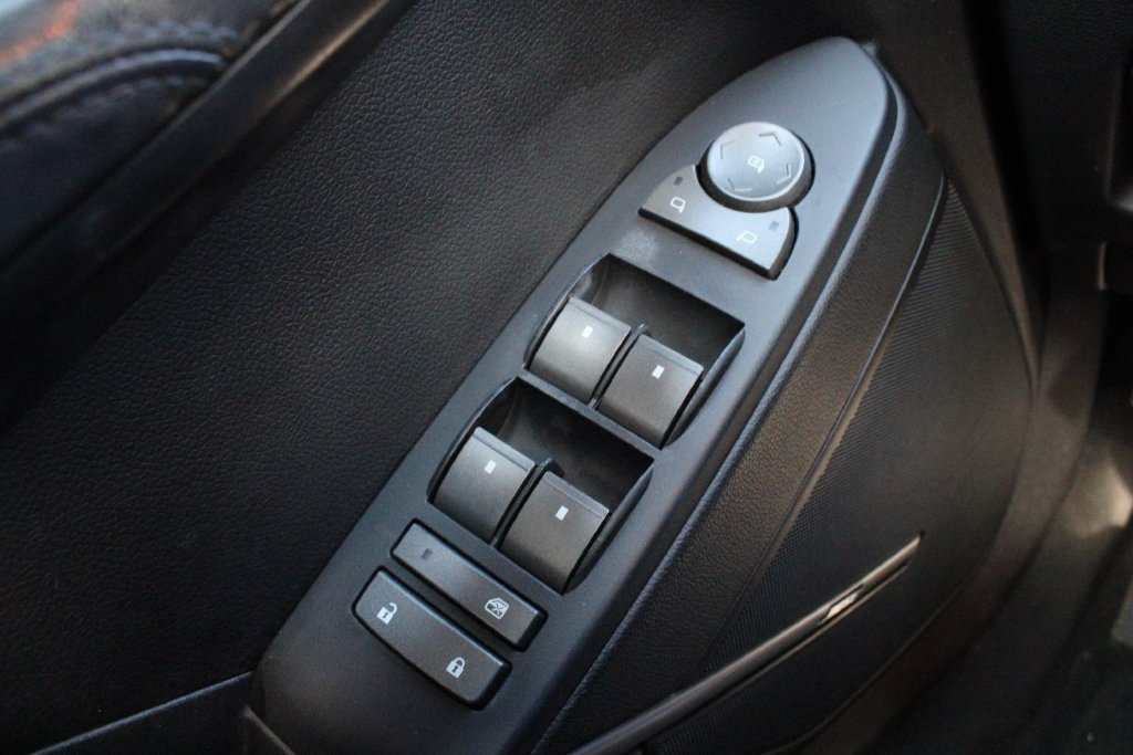 Used 2009 Thunder Gray ChromaFlair Cadillac Base image 8