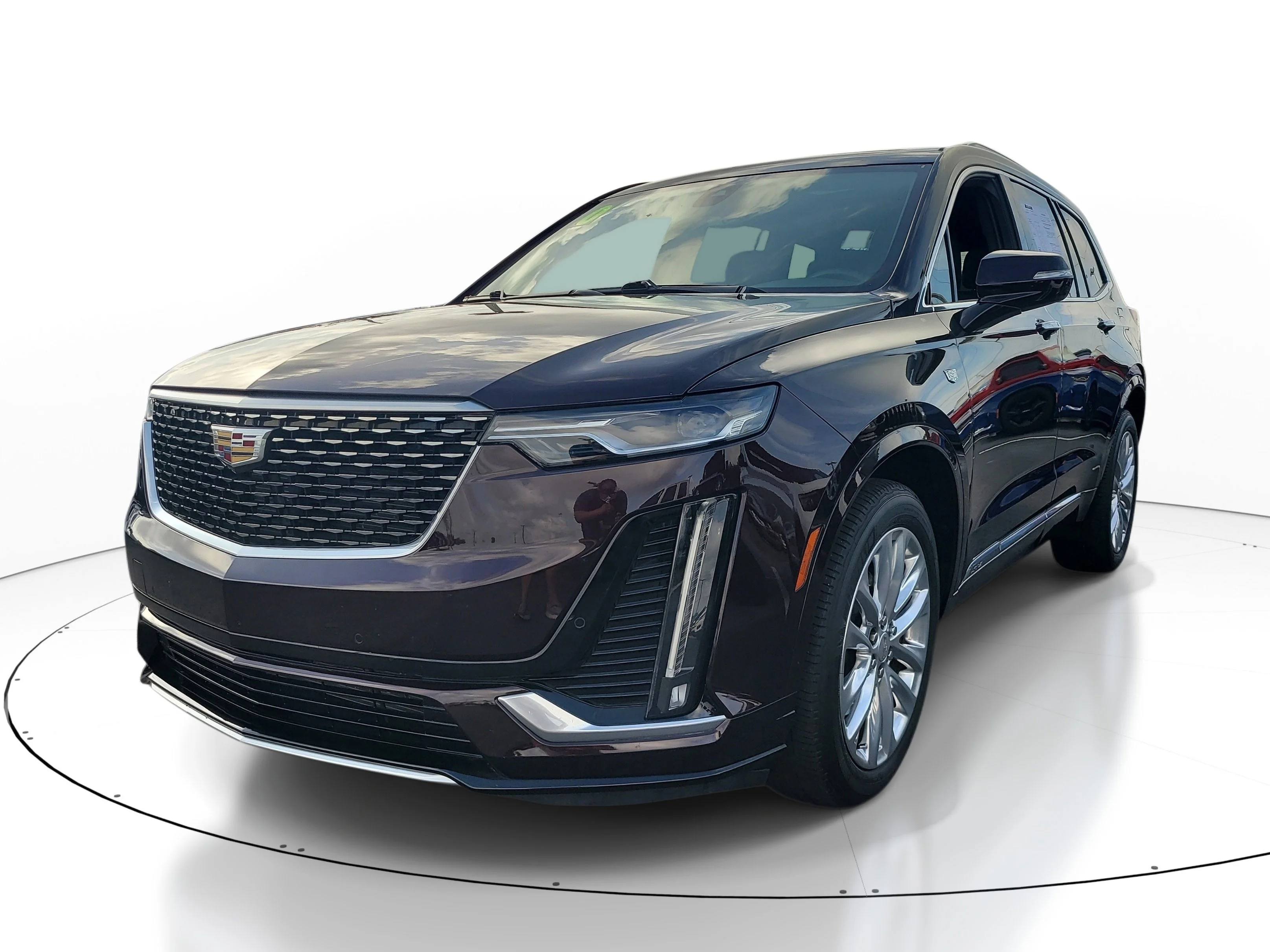 Used 2020 Garnet Metallic Cadillac FWD Premium Luxury image 3