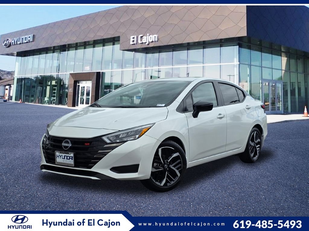 2025 Nissan Versa 1.6 SR CVT's photo
