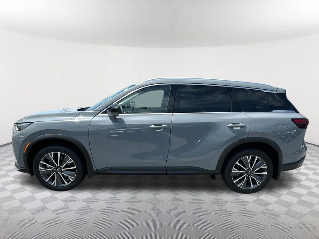 New 2027 Gray INFINITI LUXE image 8