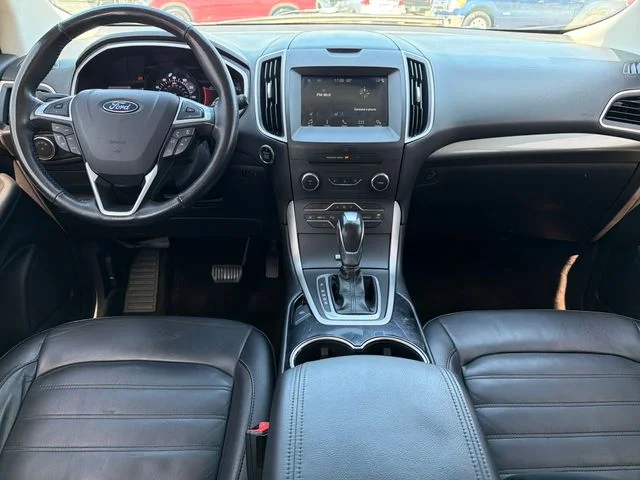 Used 2017 Gray Ford SEL image 9