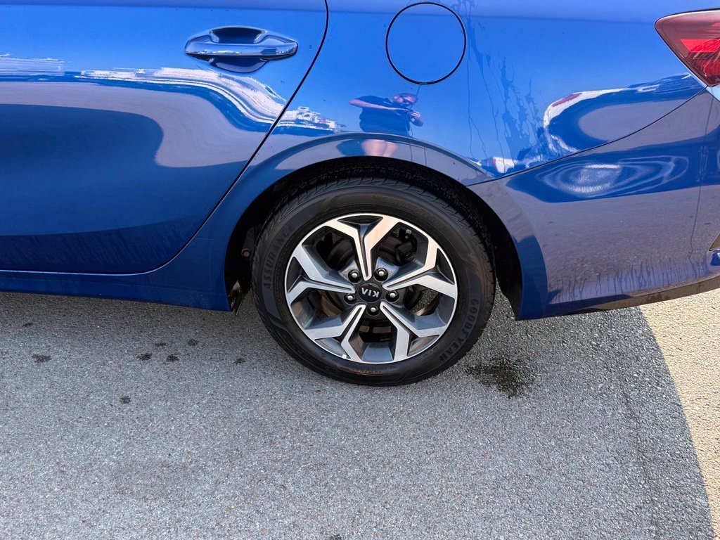 Used 2020 Blue Kia LXS image 23