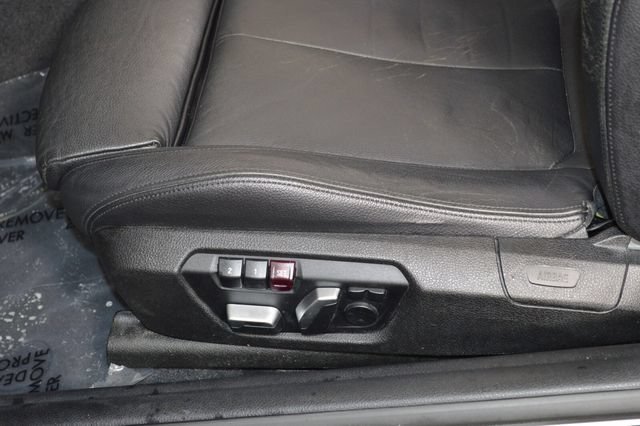 Used 2016 Silver BMW xDrive image 30