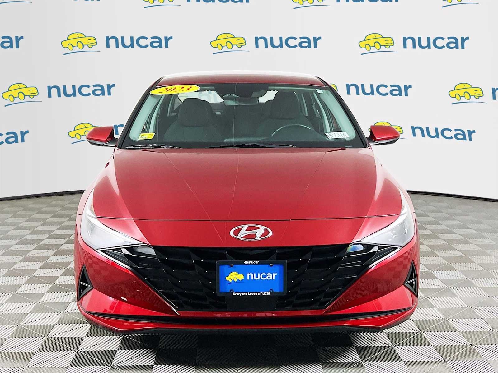 Used 2023 Ultimate Red Hyundai SEL image 2