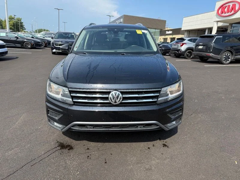 Used 2021 Black Volkswagen 2.0T SEL image 2