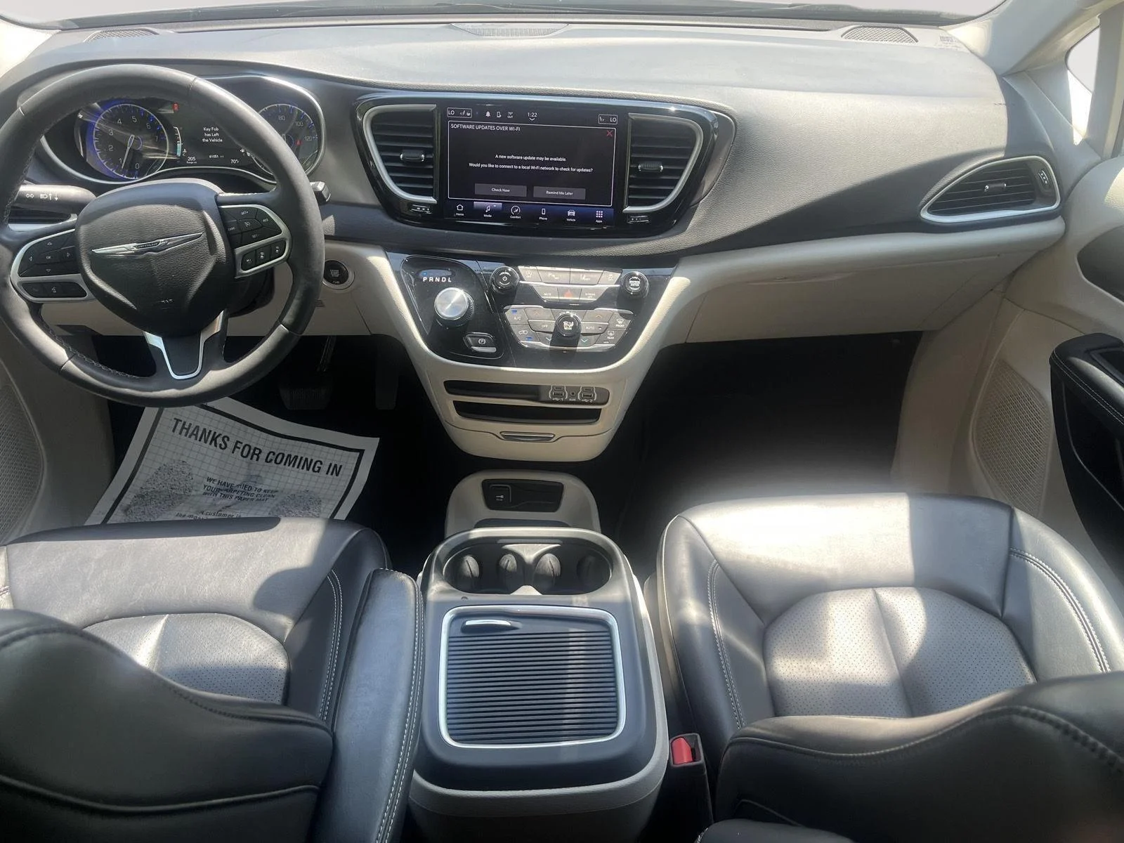 Used 2023 Bright White Clearcoat Chrysler Touring L image 14