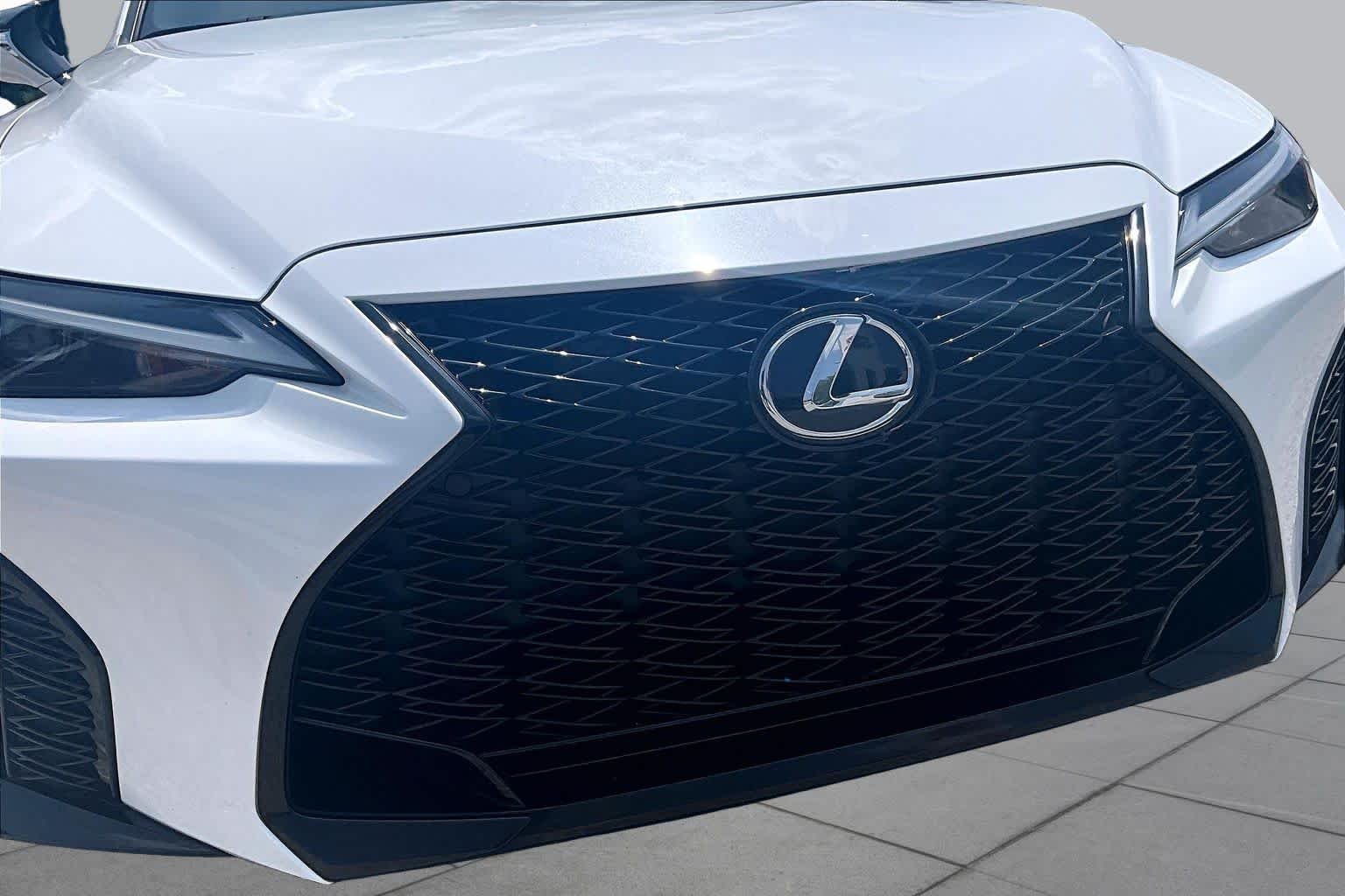 Used 2023 Ultra White Lexus F SPORT image 30