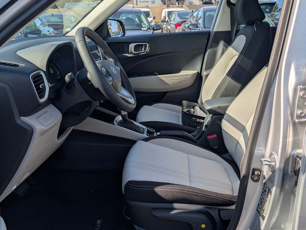 New 2026 Silver Hyundai SEL image 13