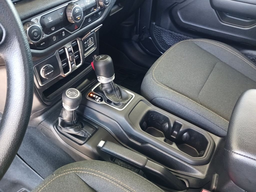 Used 2025 Gray Jeep Nighthawk image 11