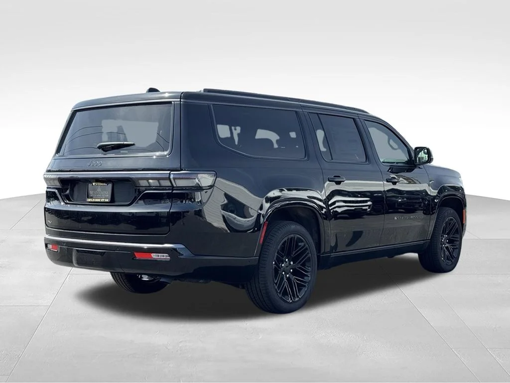 New 2026 High Gloss Black Exterior Paint Jeep Limited Reserve image 11