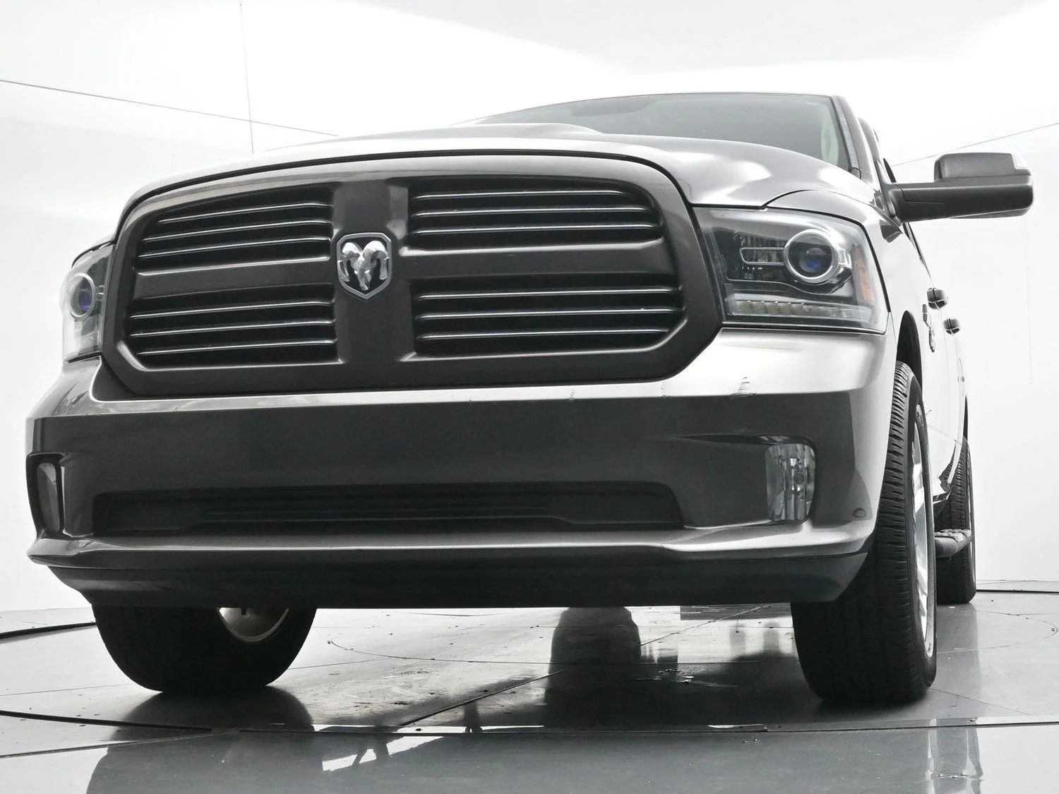 Used 2017 Granite Crystal Metallic Clearcoat Ram Sport image 42