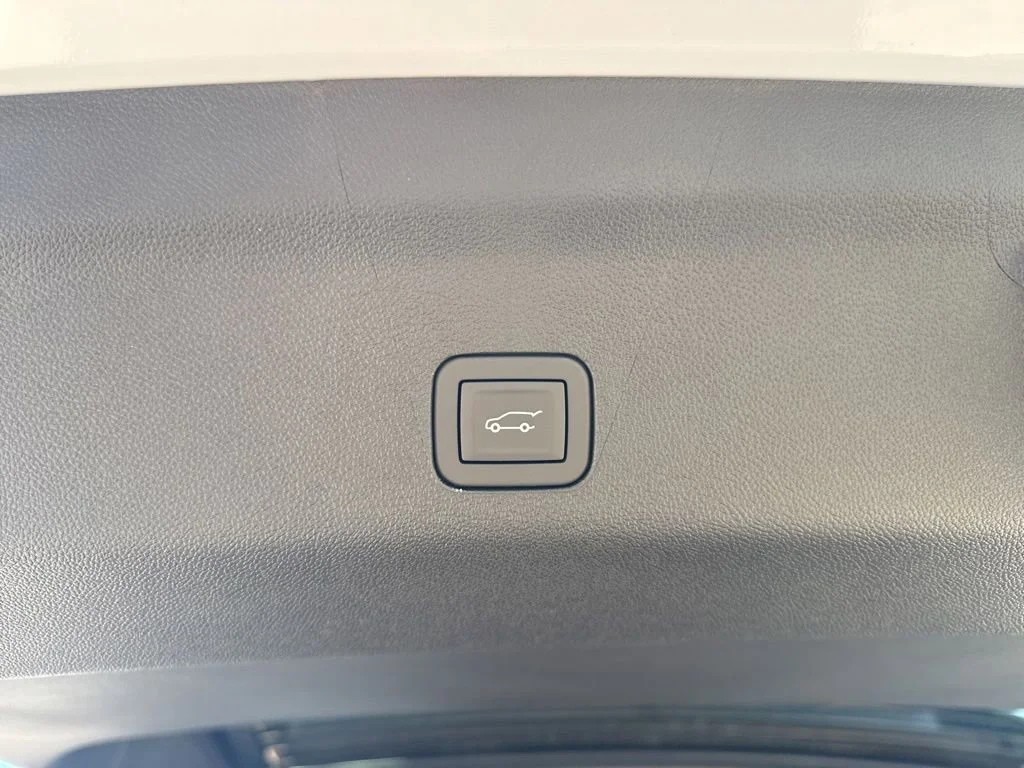 New 2026 Glacier White Tricoat GMC Denali image 34