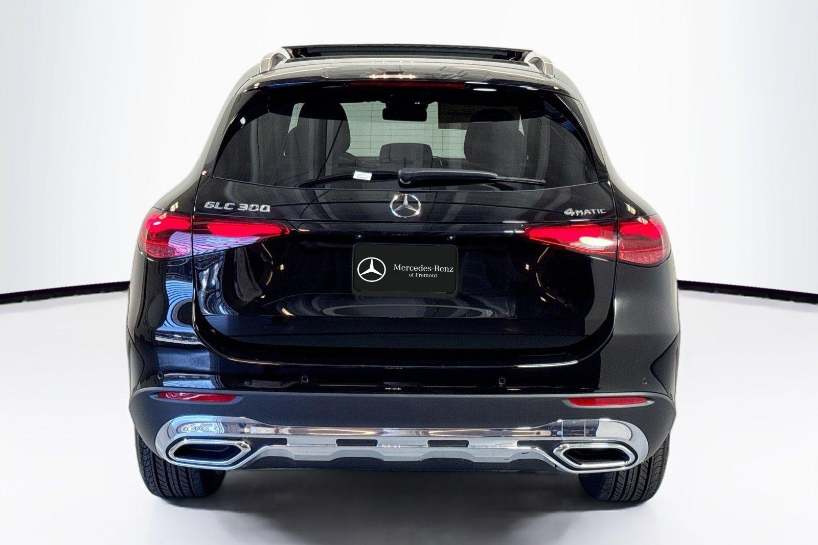 New 2026 Black Mercedes-Benz GLC 300 image 6